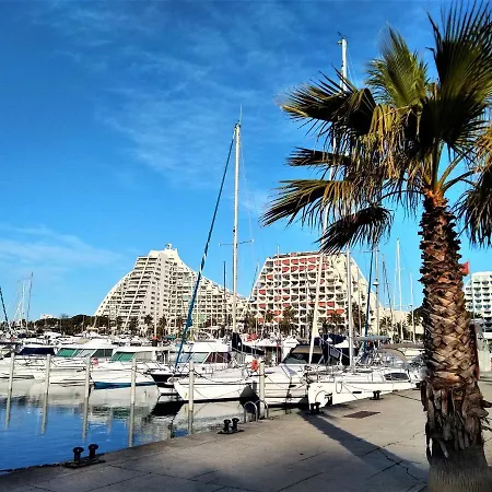5 Toits Et Mois Studio 2 Pers Parking Privatif Balcon Et Wifi 10 Mn Et Centre A Pied Lägenhet *